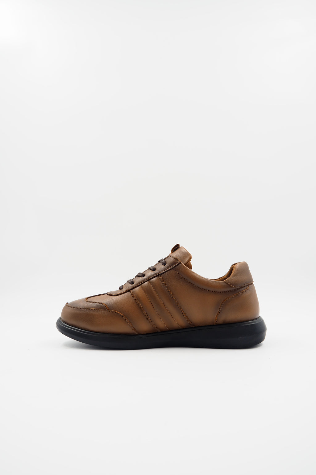 TBERLO 2104 basket en cuir Confort TABA