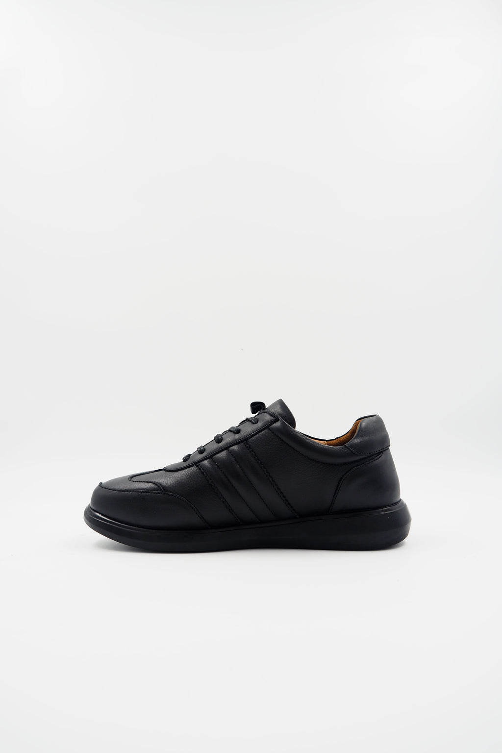 TBERLO 2104 basket en cuir Confort Noir