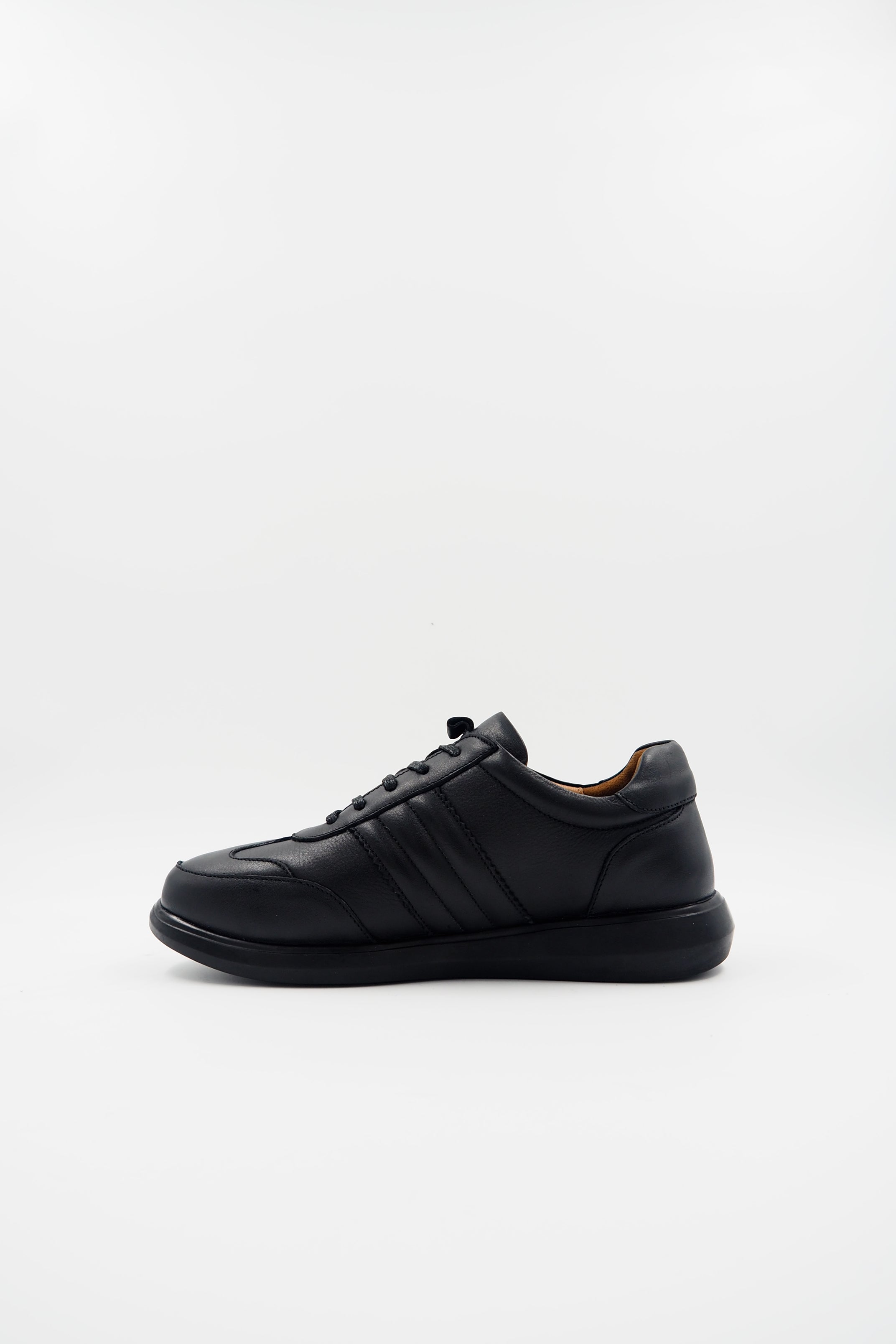 TBERLO 2104 basket en cuir Confort Noir