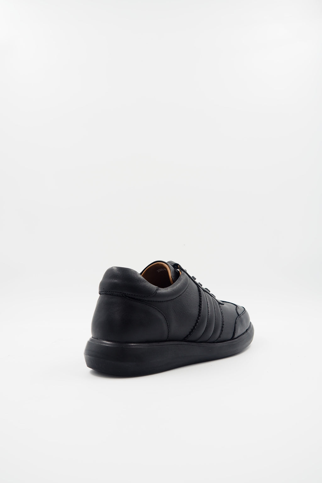 TBERLO 2104 basket en cuir Confort Noir
